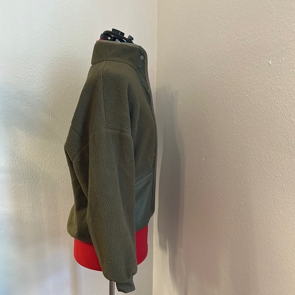 Madewell (Re)sourced Sherpa Snap-Front Jacket in Kale - Picture 6 of 11